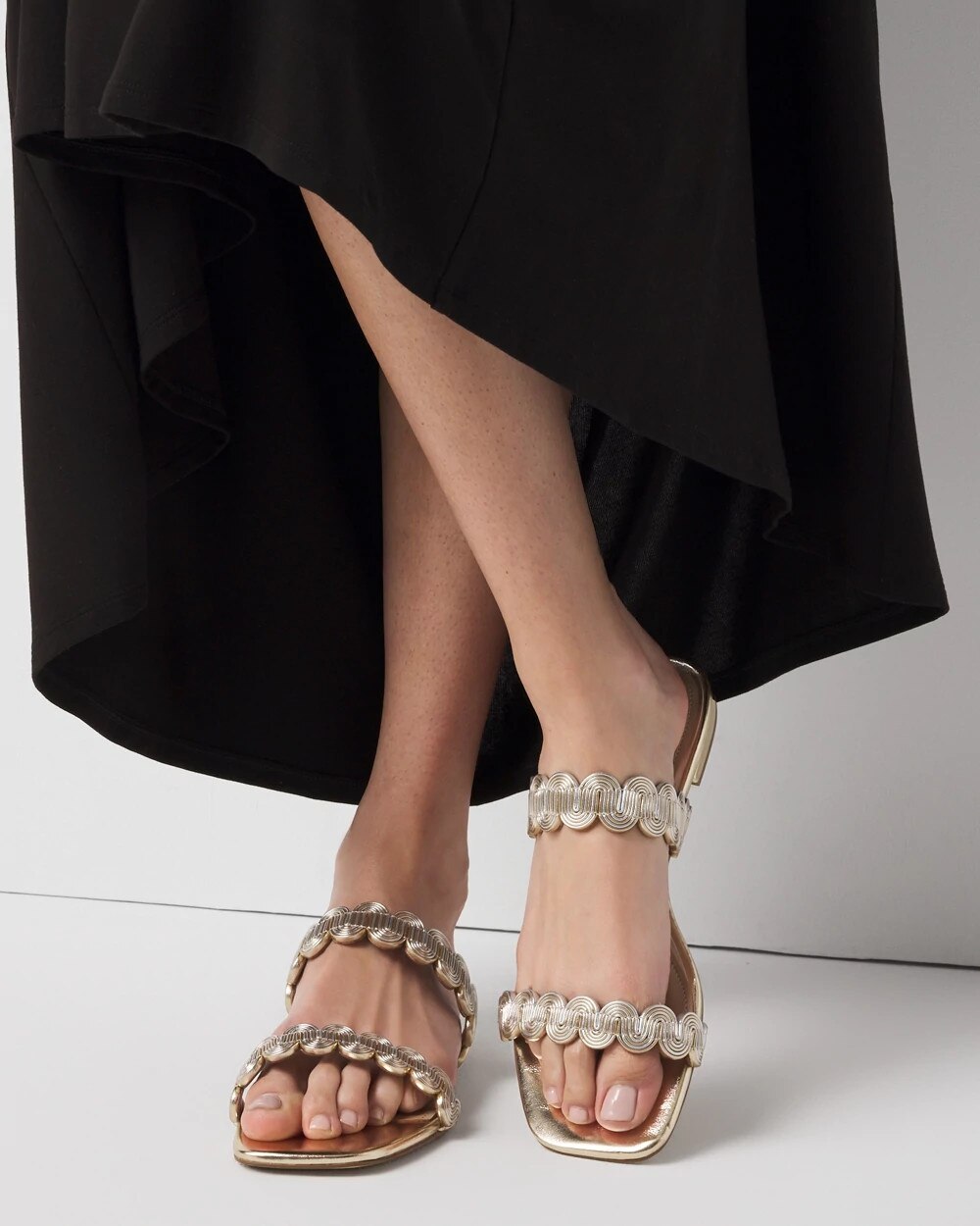 WHBM_Mixed20Metal20Flat20Sandal_570391467_NEU001847_OF_MAIN.jpeg