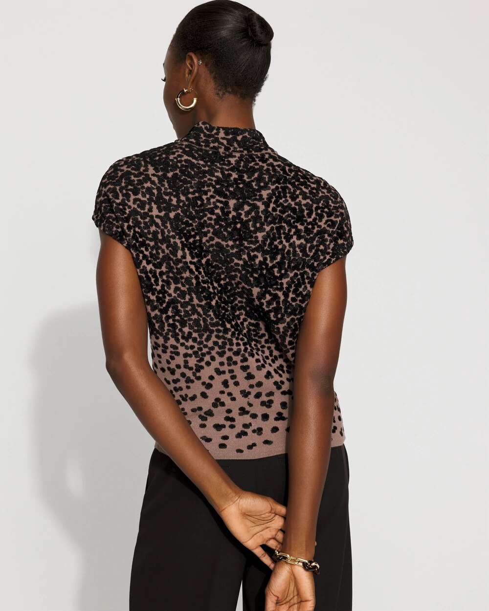 WHBM_Mocknk20Leopard20Vest20PO_570396828_BRN007011_OF_ALT203.jpeg