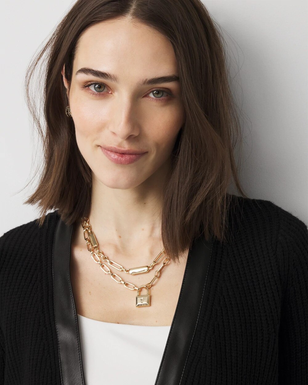 WHBM_NK20Gld20Cnvt20Padlock20Charm_570405667_TAN000932_OF_MAIN-1.jpeg