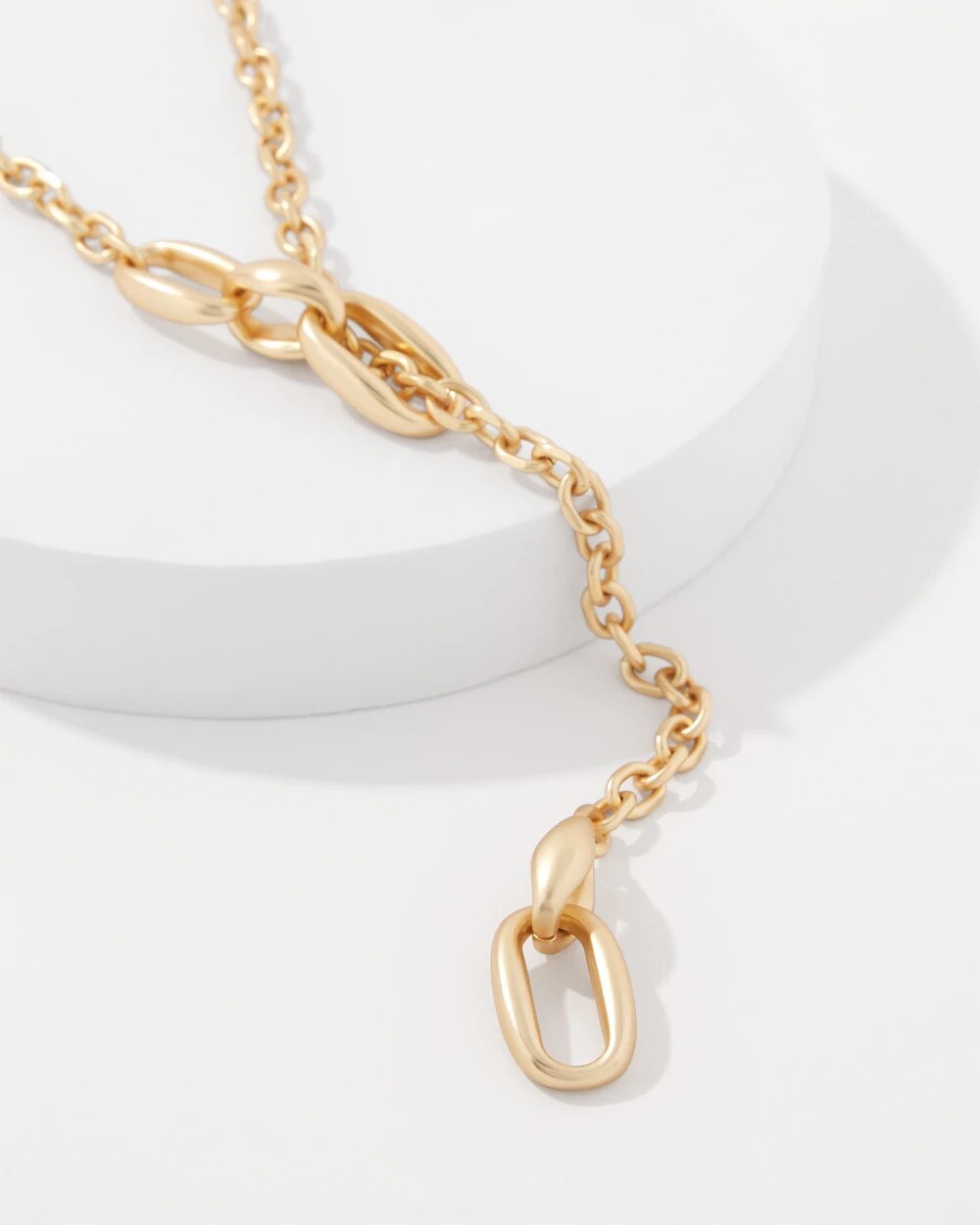 WHBM_NK20Gld20Pillowy20Y20Link_570403473_TAN000932_TT_ALT201.jpeg