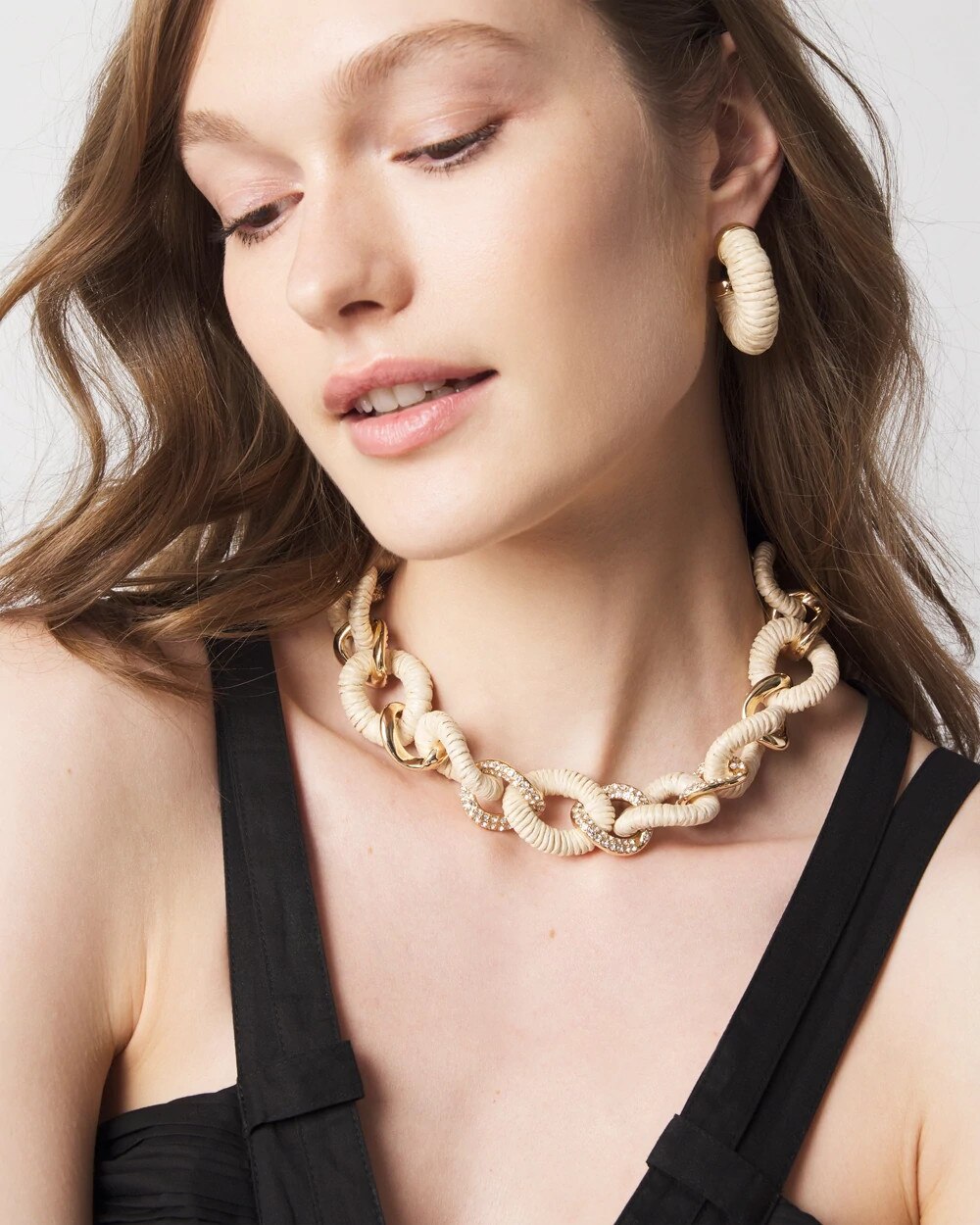 WHBM_NK20Gld20Raffia20Links20SS_570393574_NEU004160_OF_MAIN.jpeg