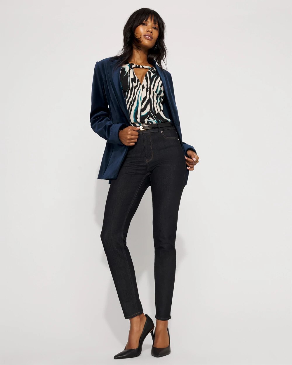WHBM_New20Skinny20520Pocket_570393337_BLU002770_OF_ALT203.jpeg