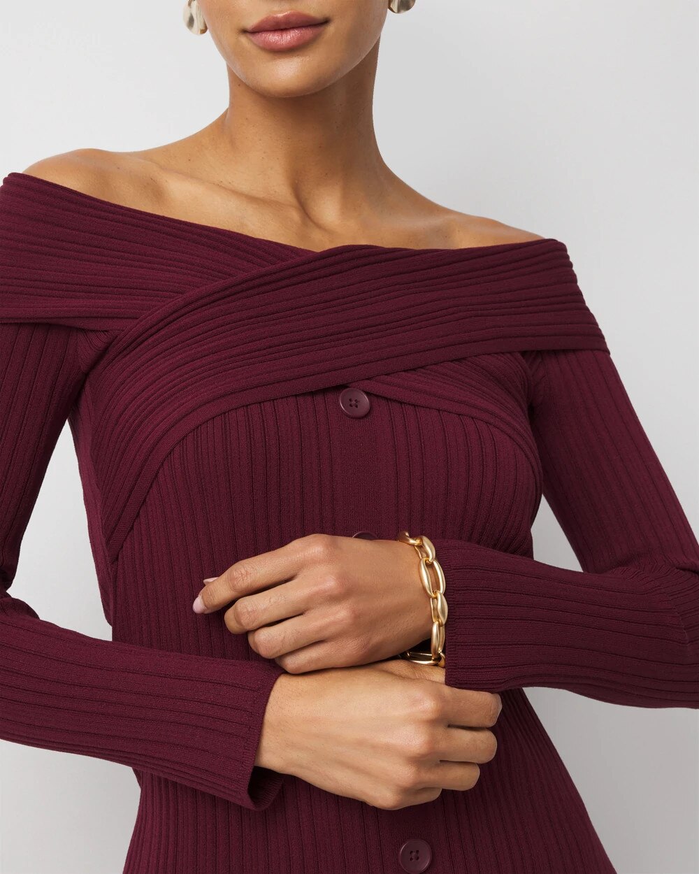 WHBM_OTS20Bttn20Dtl20Sweater20Midi_570397888_RED006838_OF_ALT202.jpeg