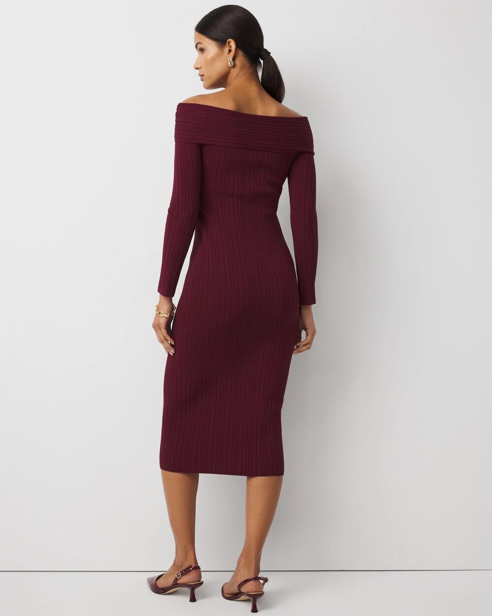 WHBM_OTS20Bttn20Dtl20Sweater20Midi_570397890_RED006838_OF_ALT203.jpeg