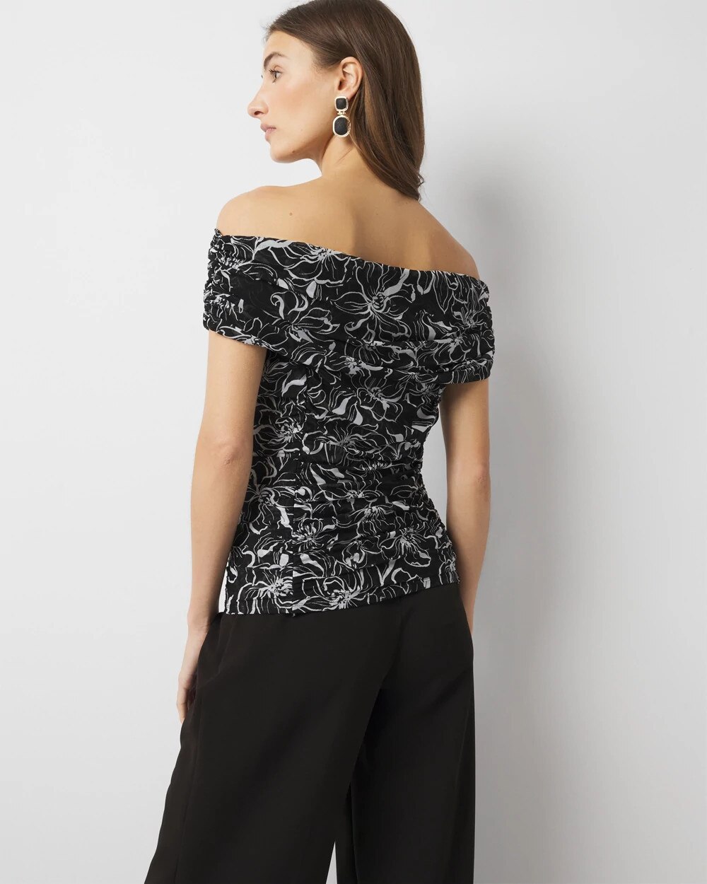 WHBM_OTS20Mesh20Ruched20Top_570386589_BLK006662_OF_ALT203-1.jpeg