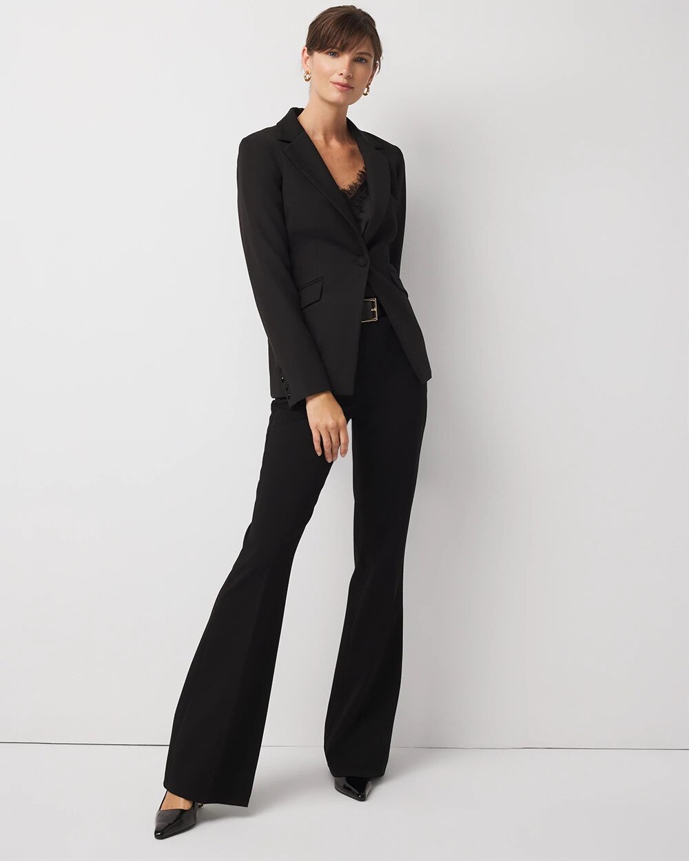 WHBM_One20Button20Blazer_570377562_BLK000001_OF_ALT201.jpeg