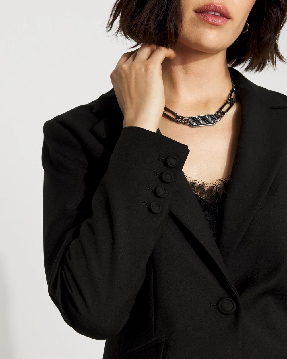 WHBM_One20Button20Blazer_570382815_BLK000001_OF_ALT202.jpeg