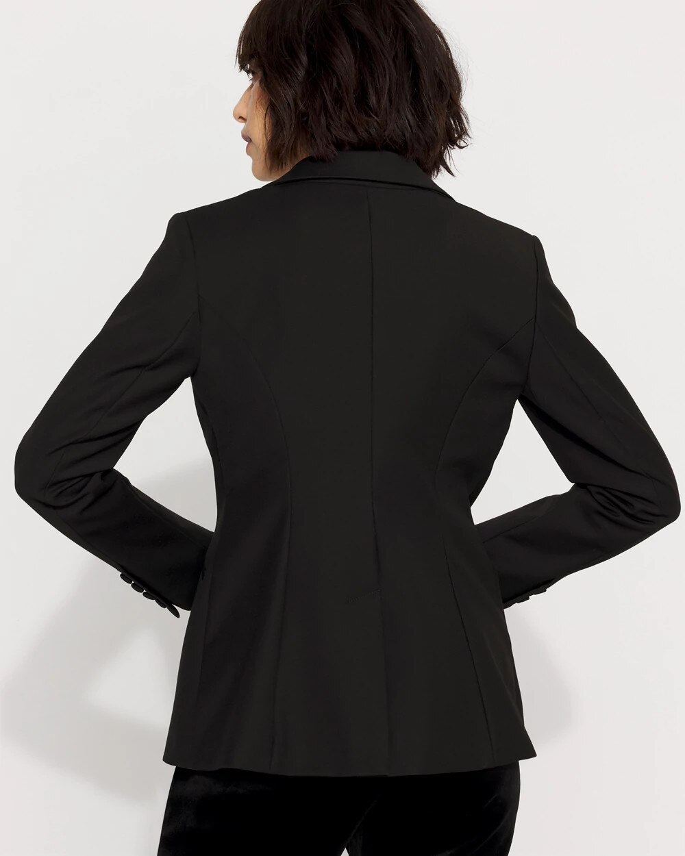 WHBM_One20Button20Blazer_570382815_BLK000001_OF_ALT203.jpeg