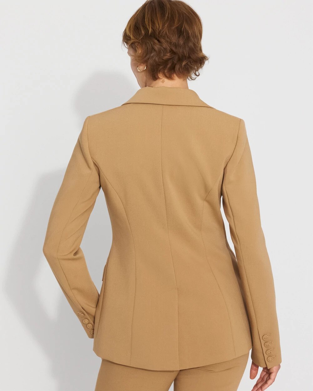 WHBM_One20Button20Blazer_570396499_NEU007035_OF_ALT203-1.jpeg