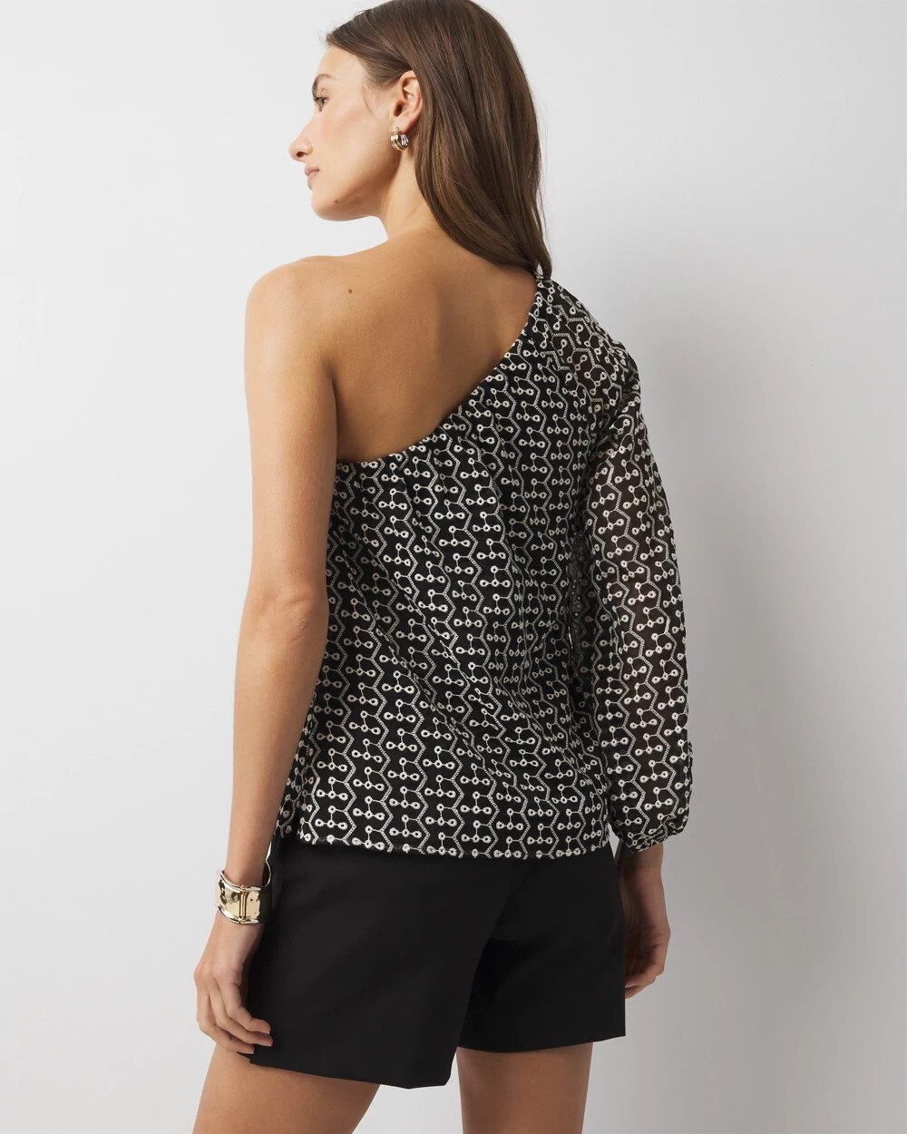 WHBM_One20Shldr20Embr20Blouse_570386117_BLK005281_OF_ALT203-1.jpeg