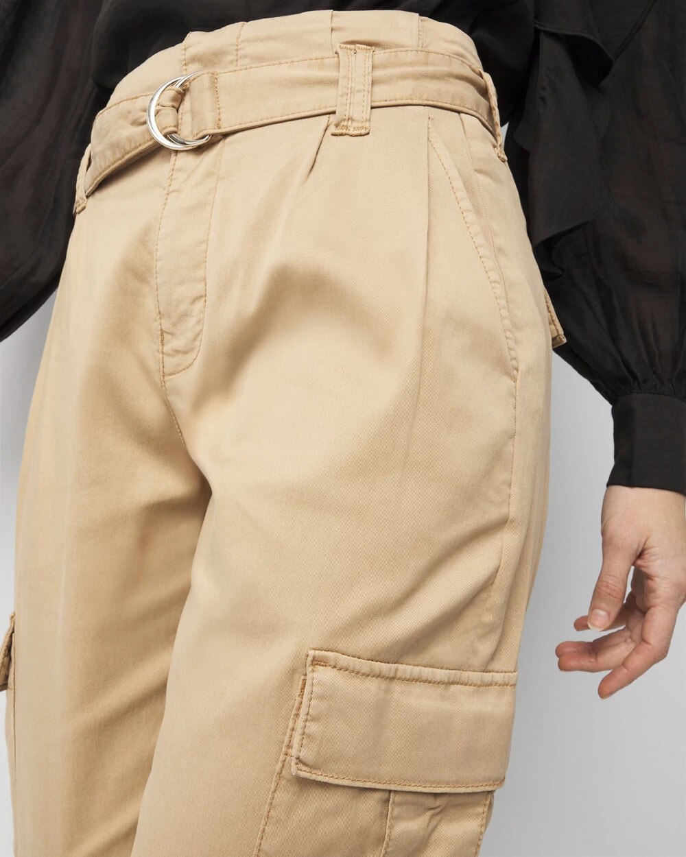 WHBM_Pret20Cargo20Tprd20Ankle_570386354_NEU006517_OF_ALT202-1.jpeg