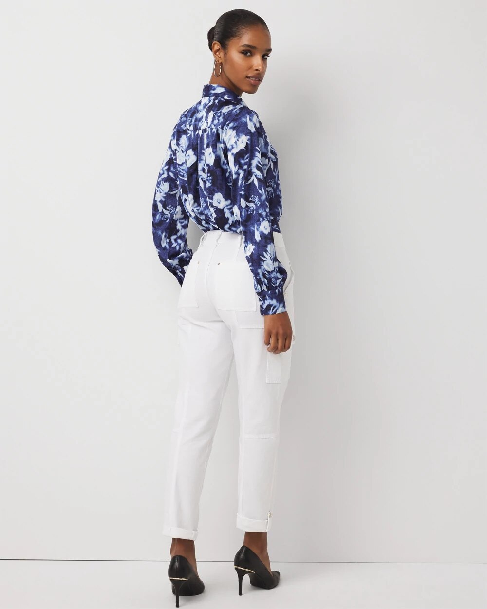 WHBM_Pret20Tapered20Crop_570403539_WHT000100_OF_ALT201.jpeg