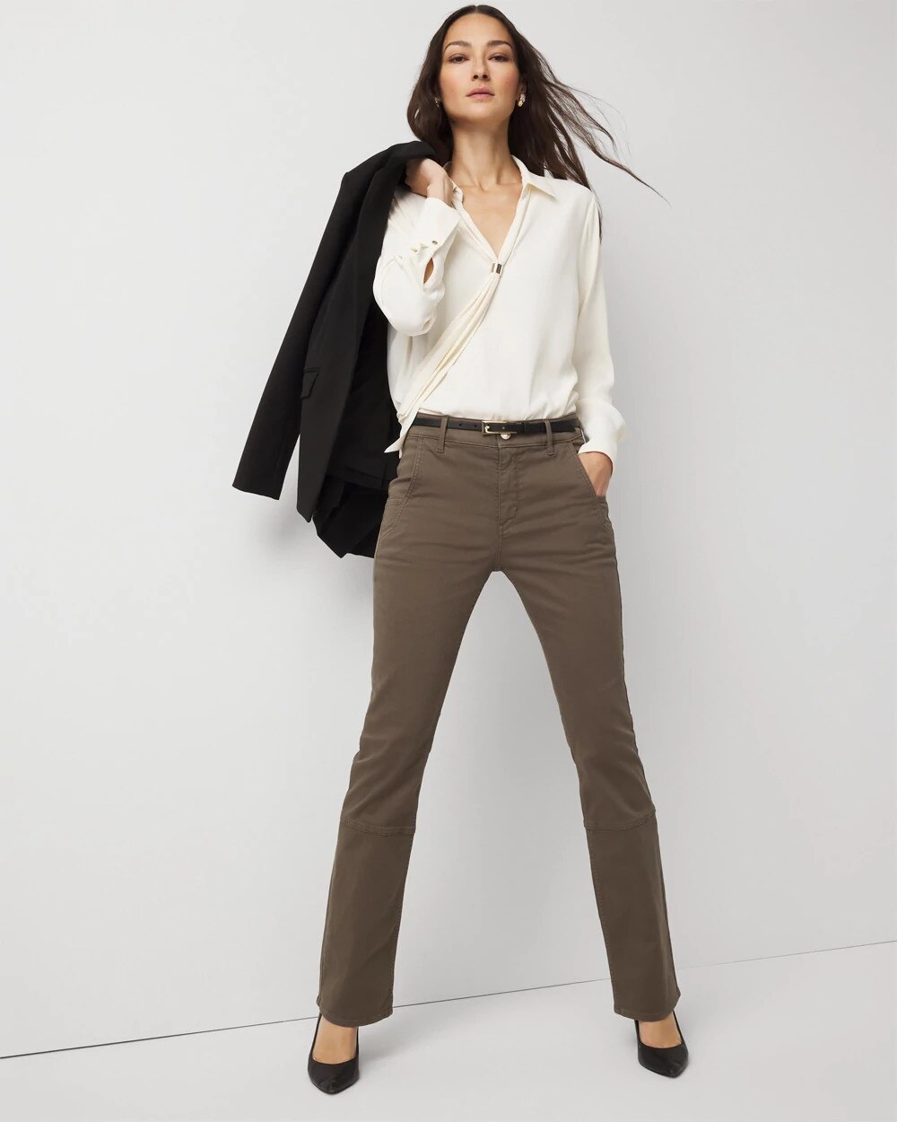 WHBM_Pret20Zip20Hem20Bootcut_570403089_GRN007271_OF_ALT203.jpeg