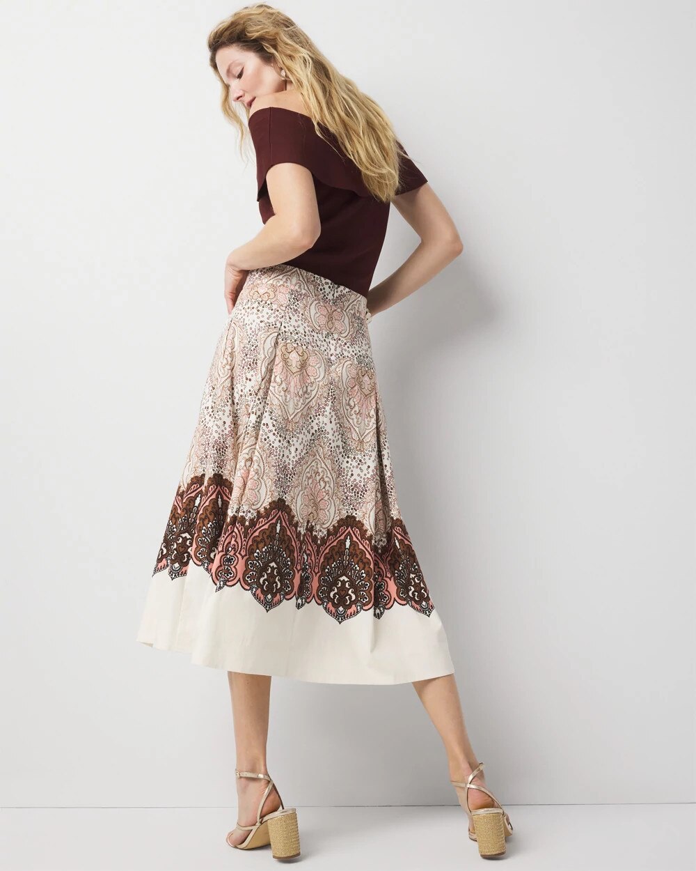 WHBM_Printed20FNF20Midi_570393690_WHT006810_OF_ALT201.jpeg