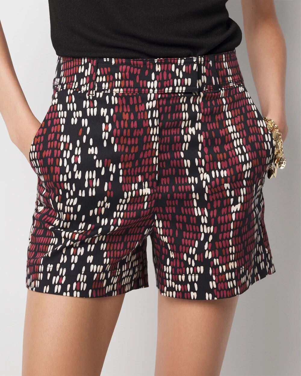 WHBM_Printed20Tailored20Short_570392163_BLK006745_OF_ALT202.jpeg