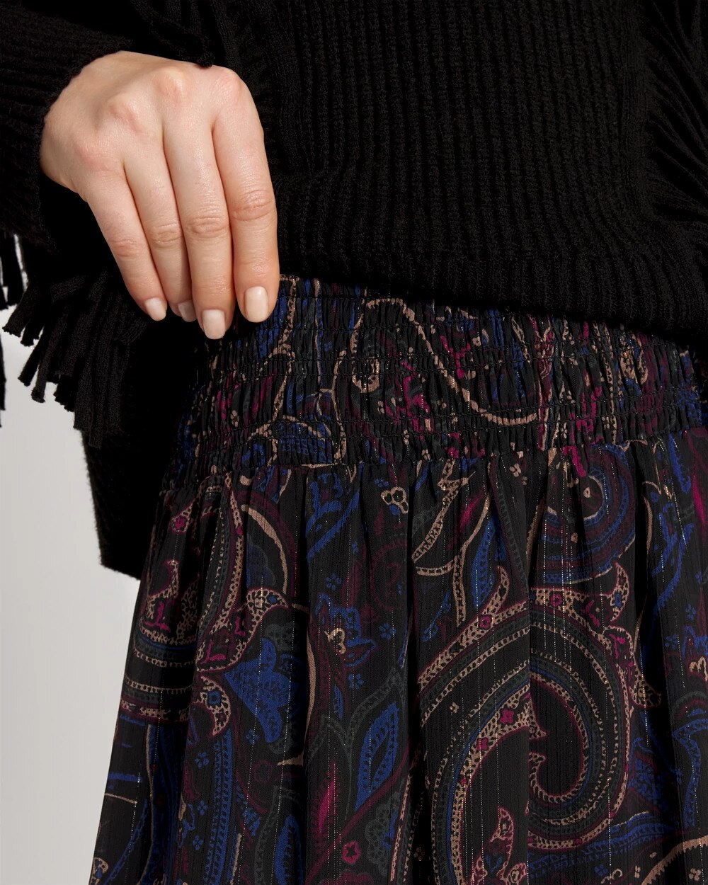 WHBM_Printed20Tiered20Maxi_570399615_BLK007286_OF_ALT202.jpeg