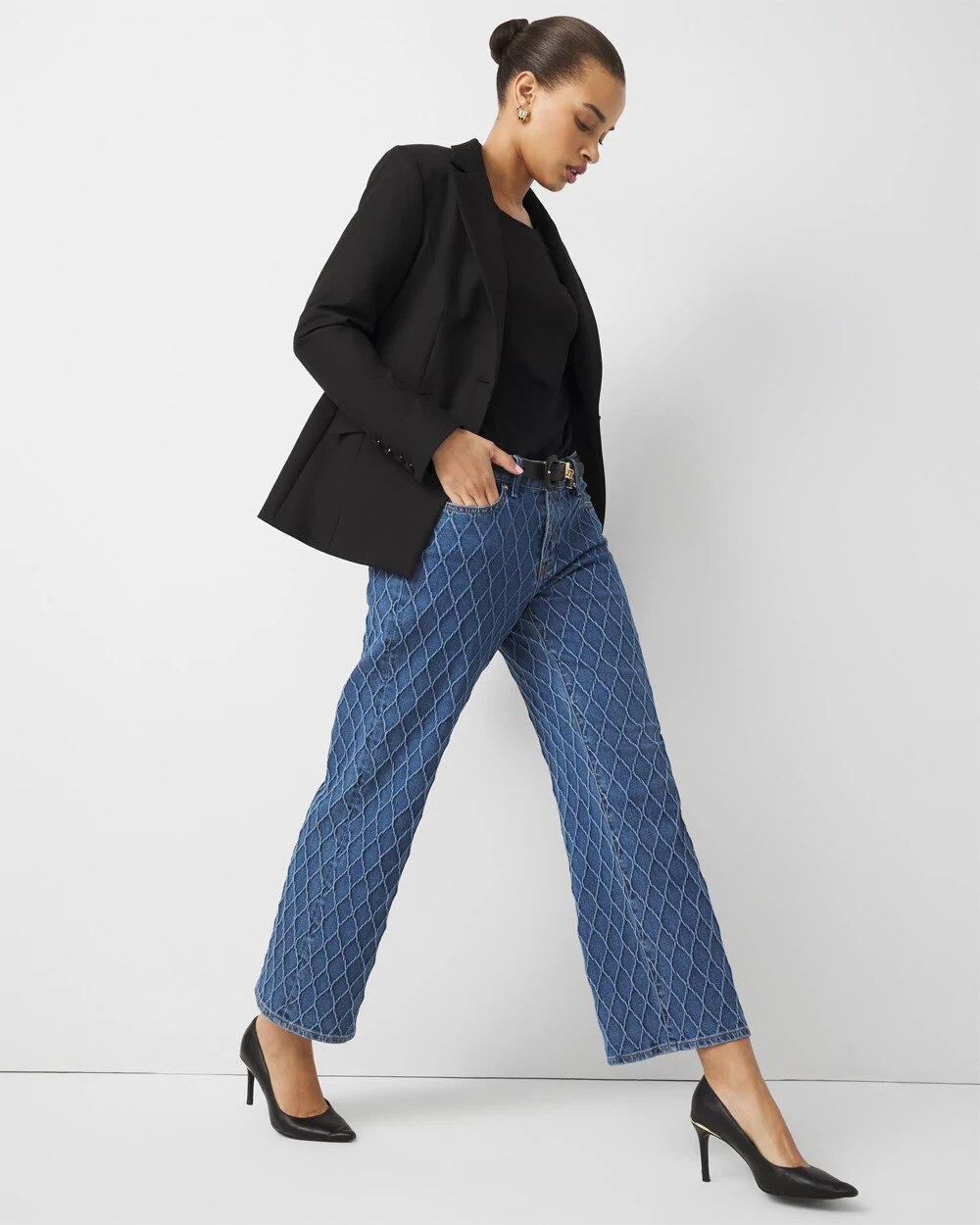 WHBM_Quilted20Wide20Leg20Crop_570404956_BLU007370_OF_ALT203.jpeg