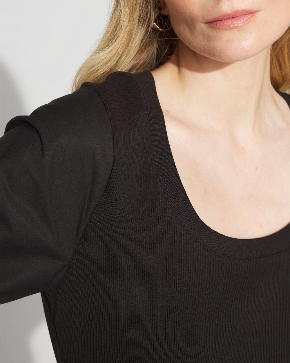 WHBM_Rib20Poplin20Twist20Slv20Tee_570393291_BLK000001_OF_ALT202.jpeg