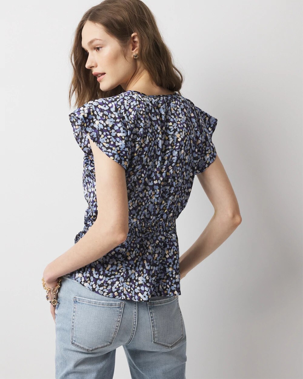 WHBM_Ruch20Frnt20Flttr20Slv20Shell_570385745_BLK006671_OF_ALT203.jpeg