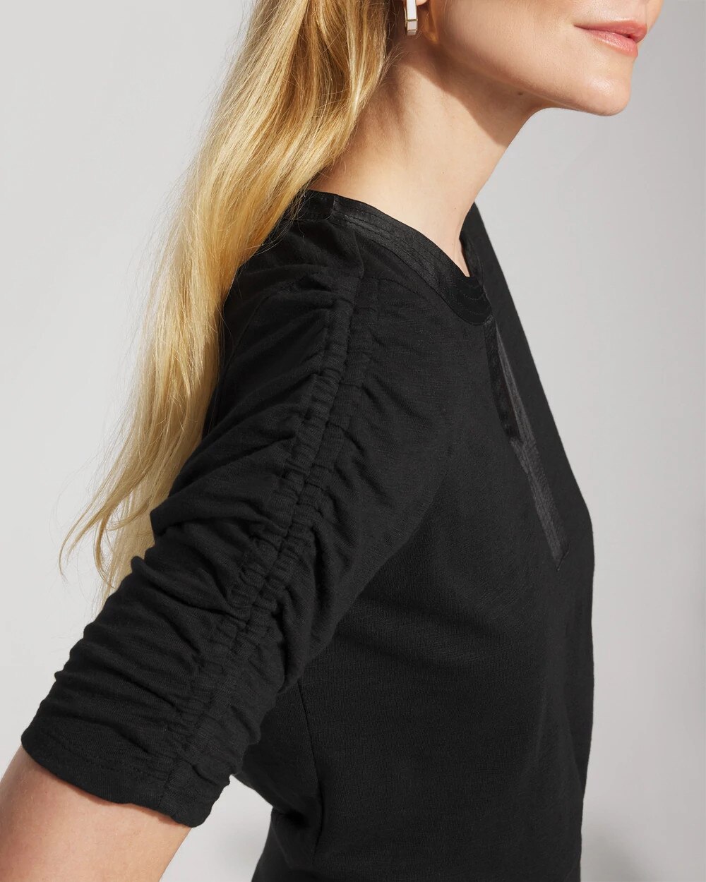 WHBM_Ruched20Slv20Tee_570394860_BLK000001_OF_ALT202.jpeg