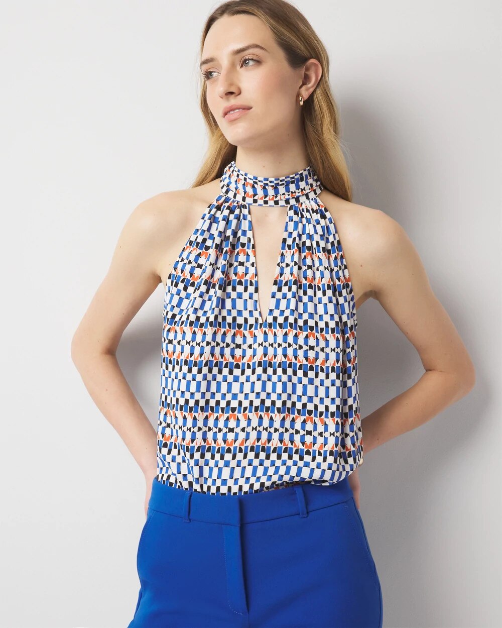 WHBM_SL20Cutout20Tie20Neck20Halter_570392541_IVO006764_OF_MAIN-3.jpeg
