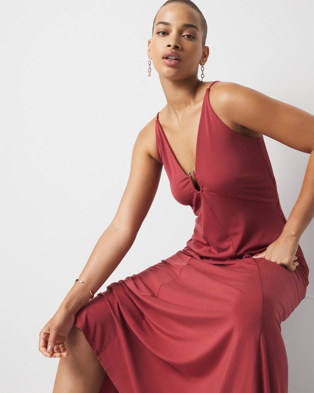 WHBM_SL20Hardware20Knit20Midi_570392672_RED004202_OF_ALT201.jpeg
