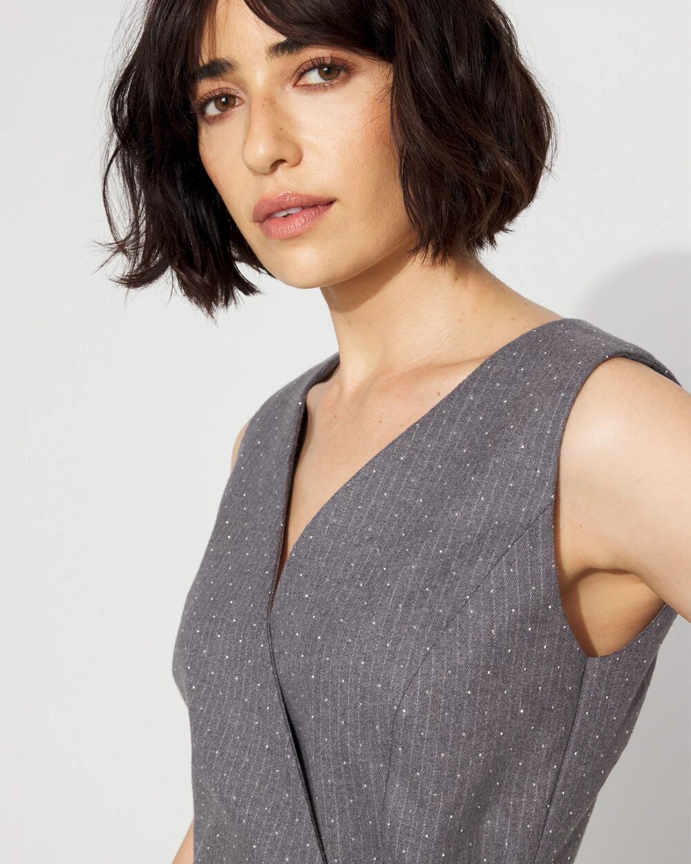 WHBM_SL20Heatset20Vest_570398598_GRY007027_OF_ALT202.jpeg