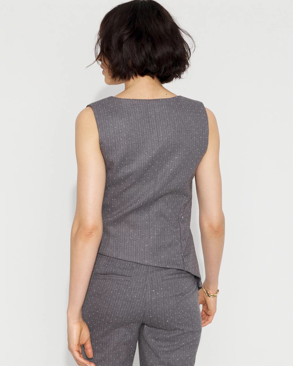 WHBM_SL20Heatset20Vest_570398599_GRY007027_OF_ALT203.jpeg