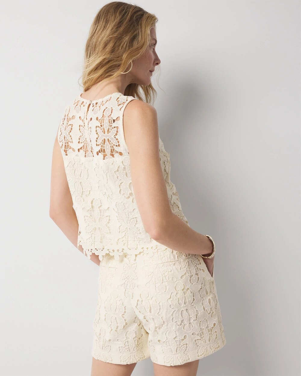 WHBM_SL20Lace20Top_570392566_WHT006744_OF_ALT203-1.jpeg