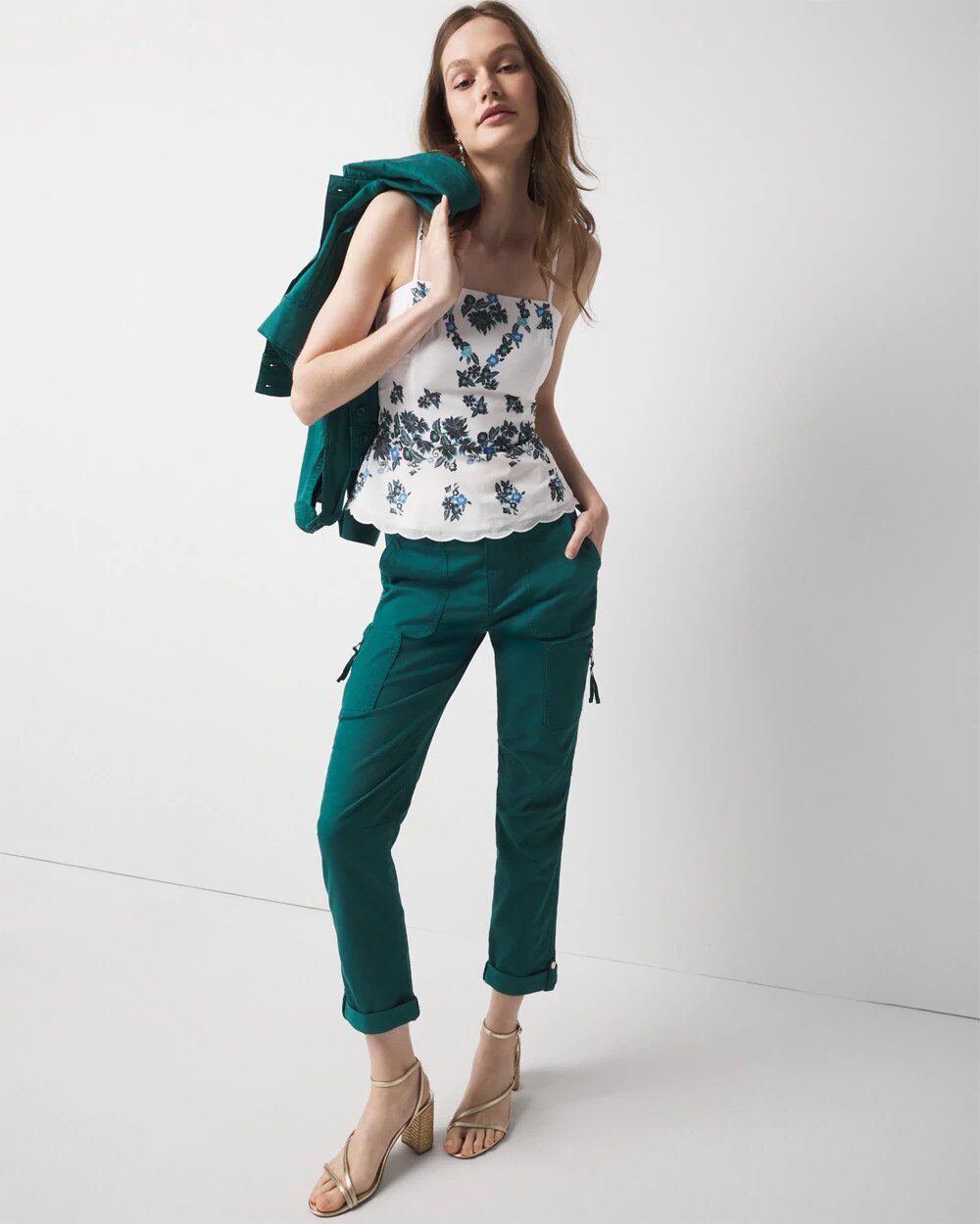 WHBM_SL20Printed20Top_570392725_WHT006805_OF_ALT201-1.jpeg