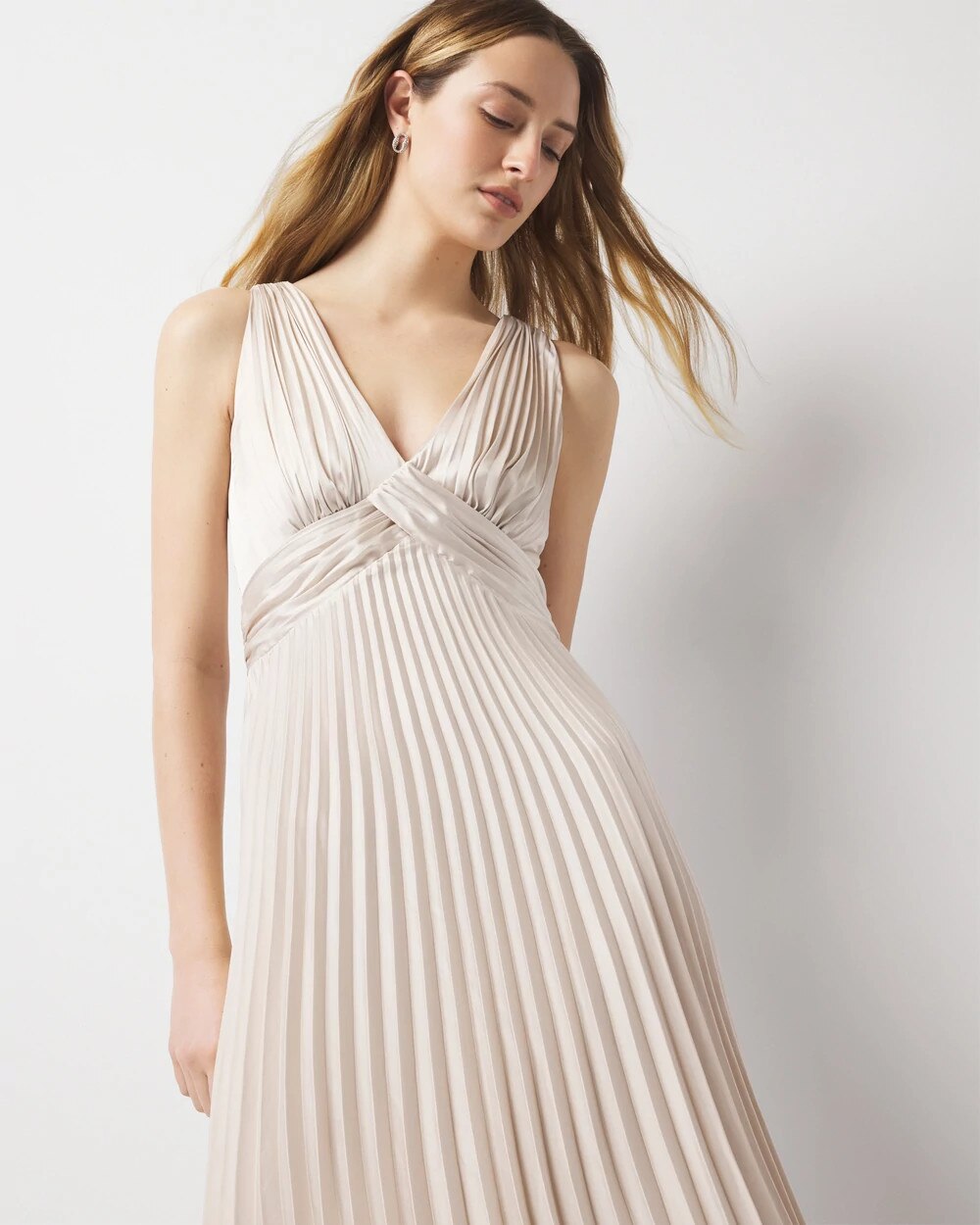 WHBM_SL20Satin20Pleated20Midi_570388721_NEU002277_OF_ALT201.jpeg