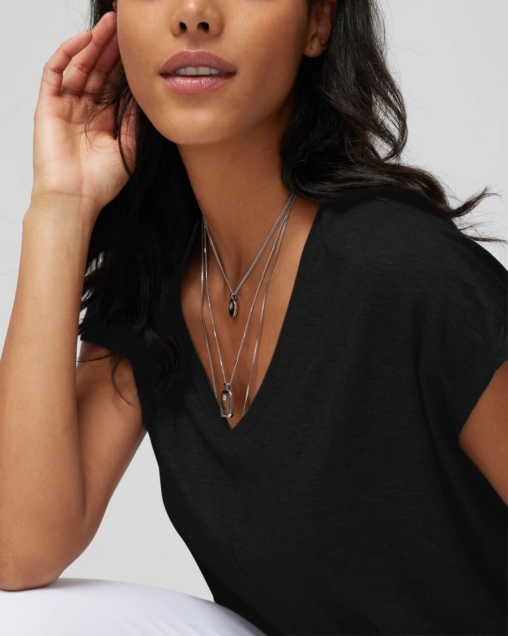 WHBM_SS20Jetsetter20Tee_570302805_BLK000001_OF_ALT202.jpeg