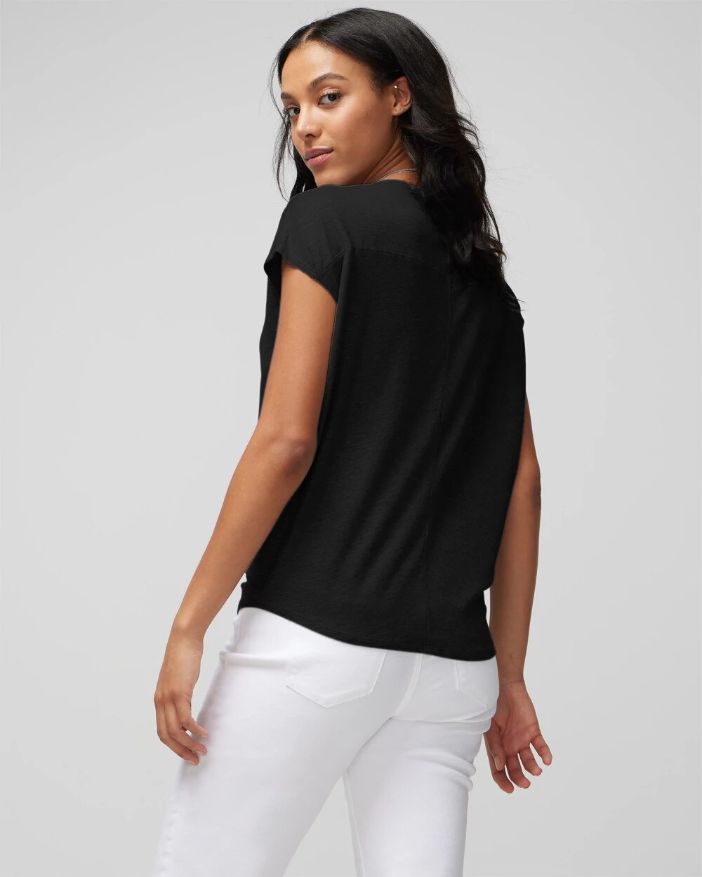 WHBM_SS20Jetsetter20Tee_570302805_BLK000001_OF_ALT203.jpeg