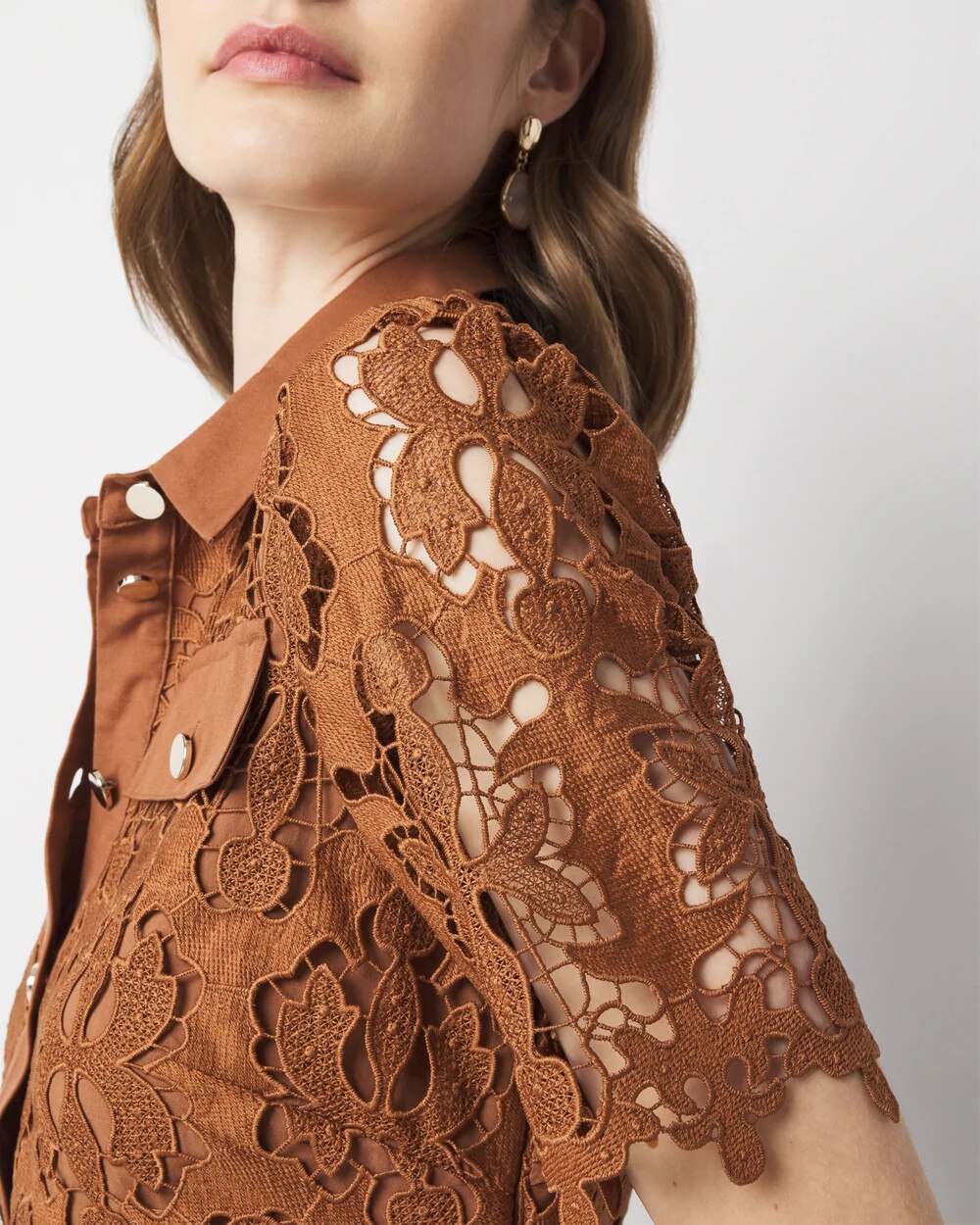 WHBM_SS20Lace20Shirtdress_570391394_NEU002358_OF_ALT202.jpeg