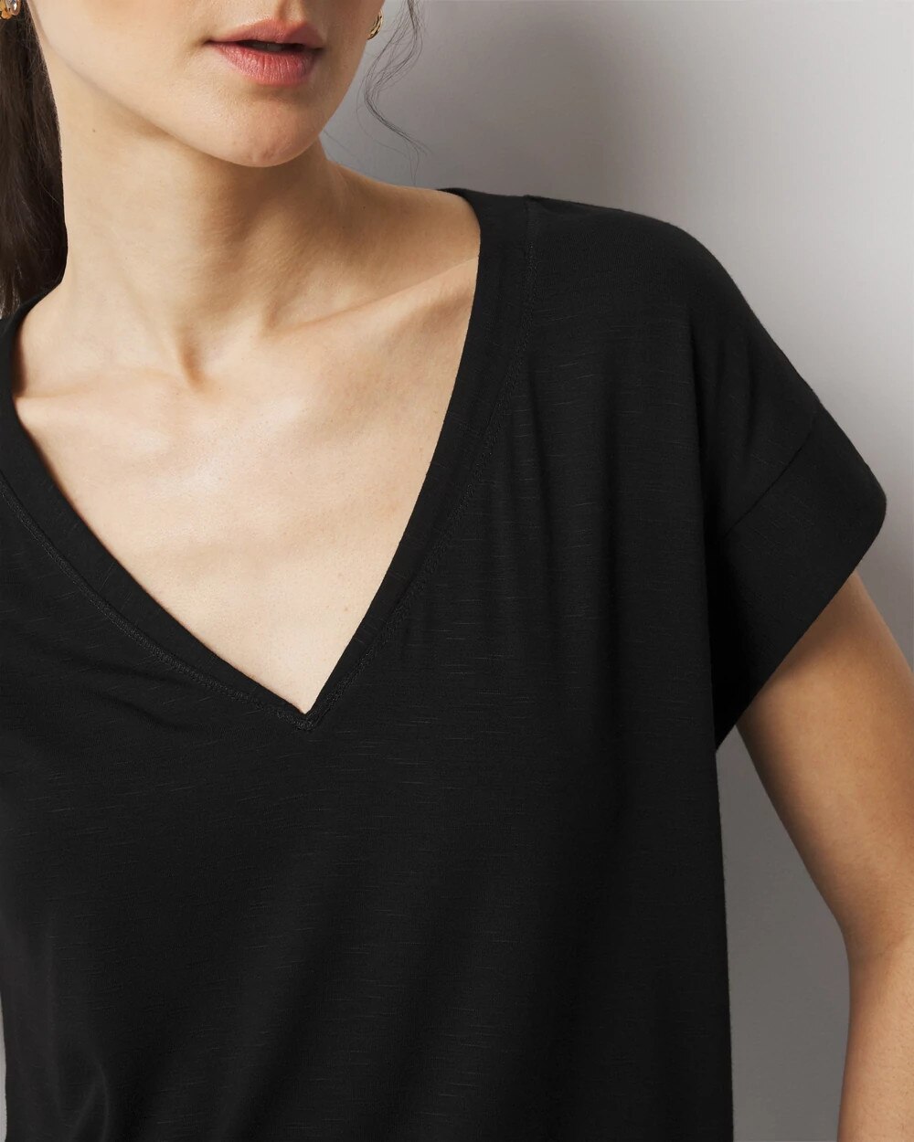 WHBM_SS20Power20Tee_570317989_BLK000001_OF_ALT202.jpeg