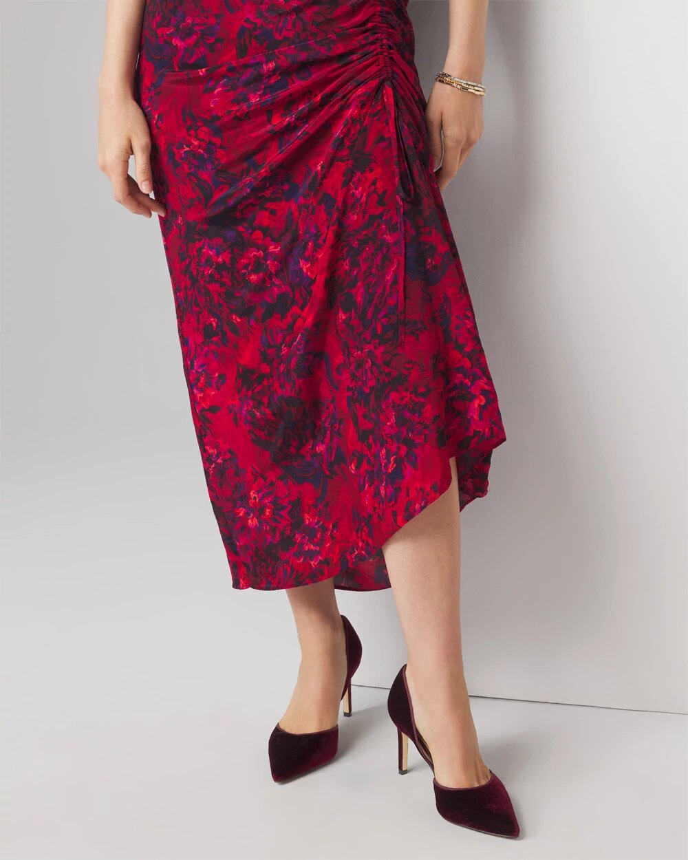 WHBM_SS20Ruched20Midi_570377848_RED006350_OF_ALT202.jpeg