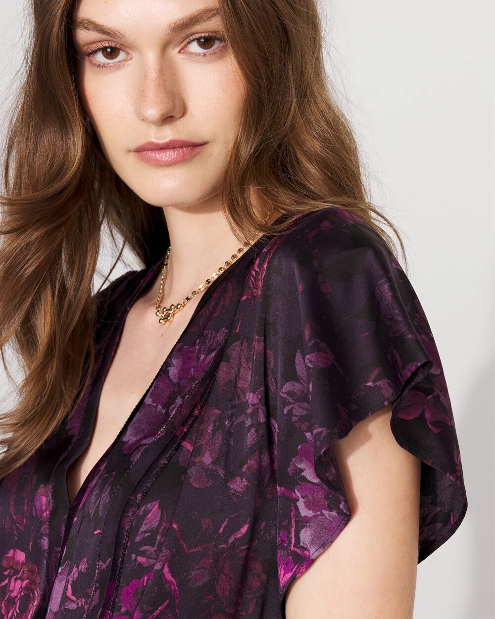 WHBM_SS20Seamed20Flttr20Slv20Satin_570400995_PRP007239_OF_ALT202-1.jpeg