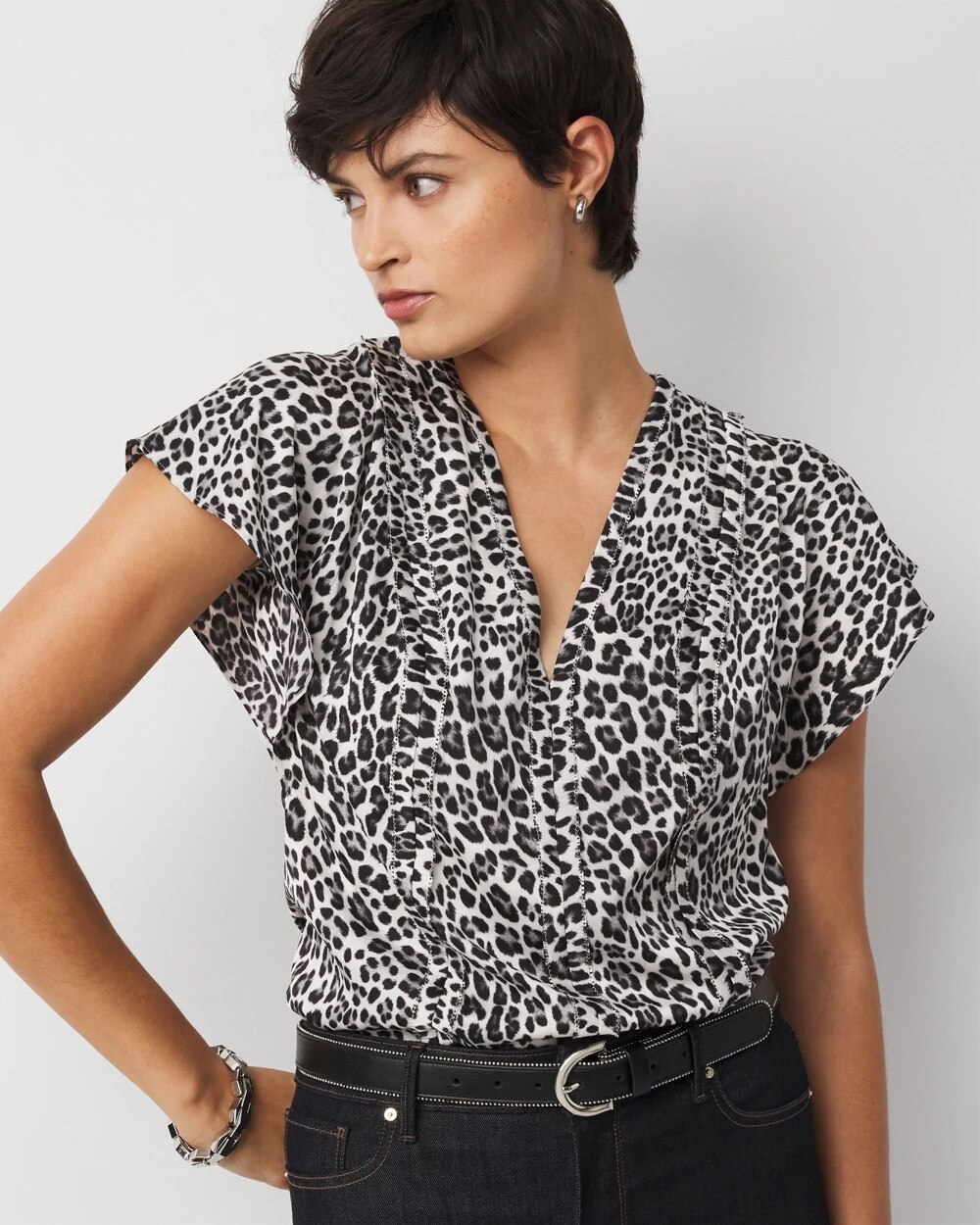 WHBM_SS20Seamed20Flttr20Slv20Satin_570400996_BLK007227_OF_MAIN-1.jpeg