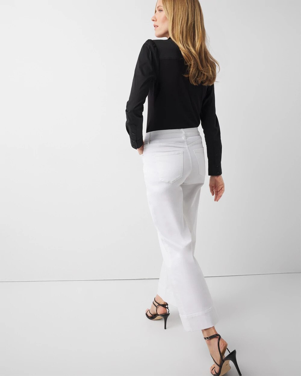 WHBM_Seamed20Wide20Leg20Crop_570380084_WHT000100_OF_ALT201.jpeg