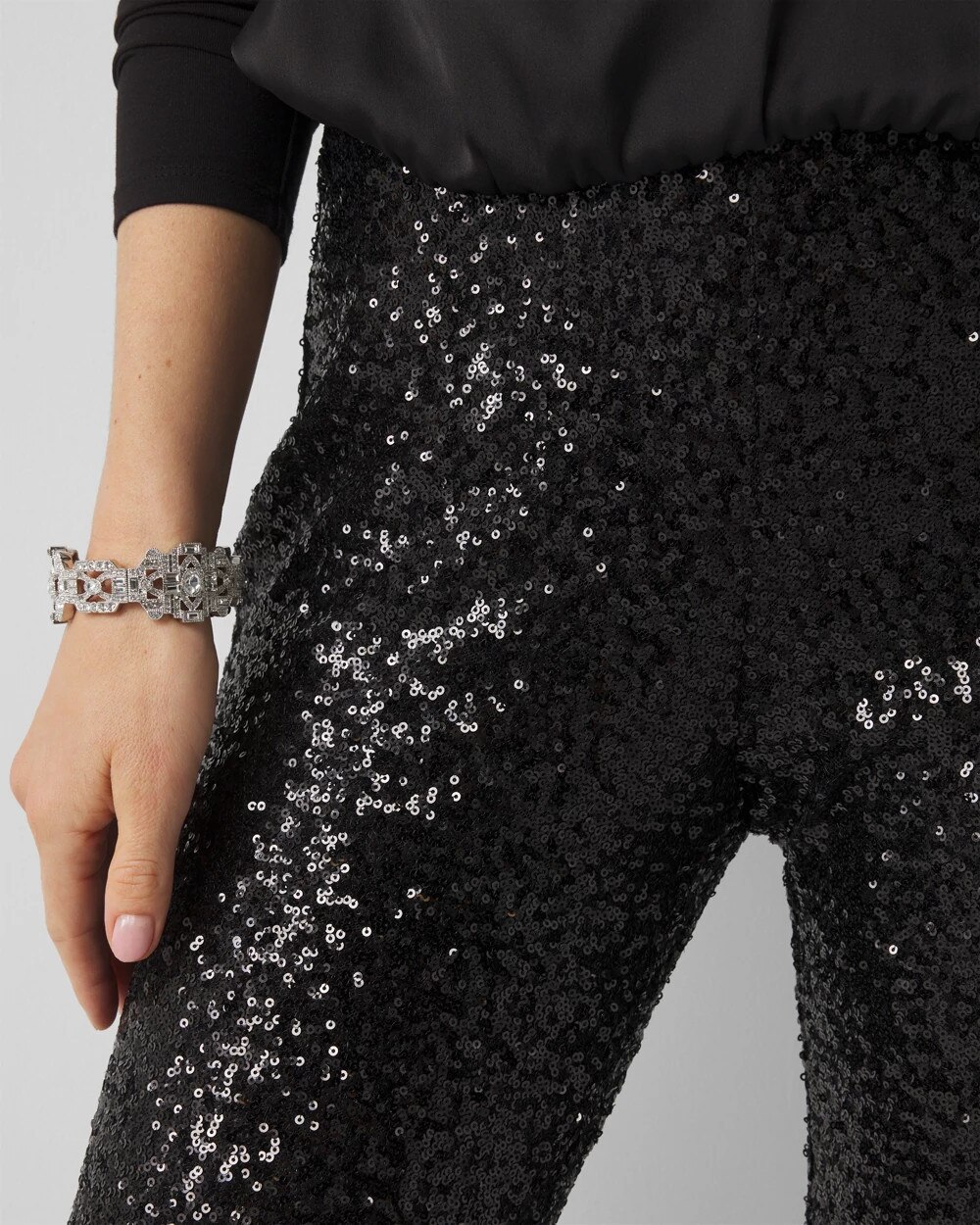 WHBM_Sequin20Legging_570380004_BLK000001_OF_ALT202.jpeg
