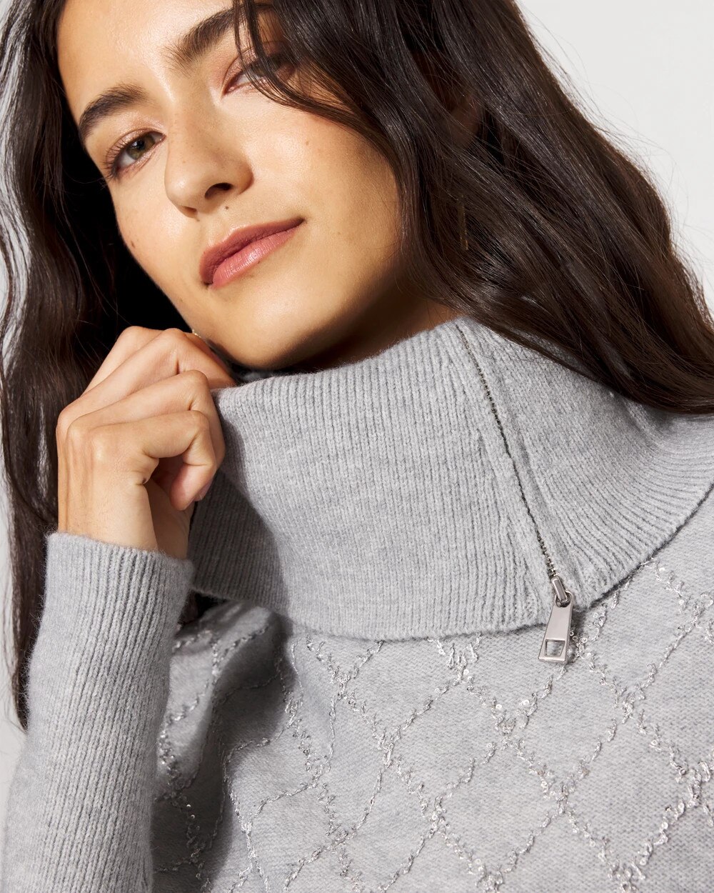 WHBM_Sequin20Poncho_570402611_GRY007303_OF_ALT202-1.jpeg