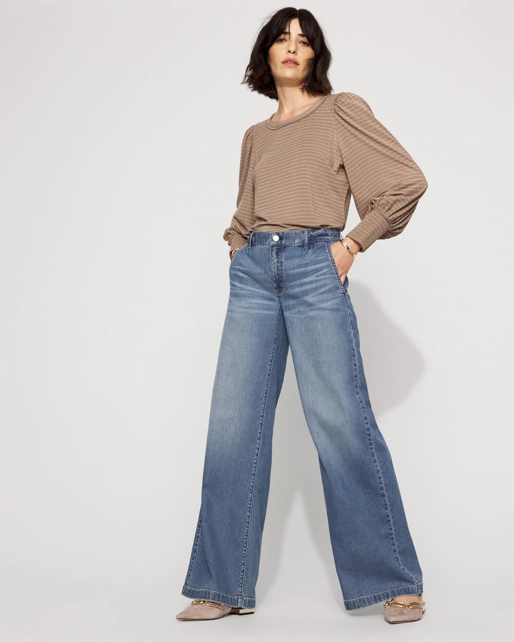WHBM_Smocked20Cuff20LS20Tee_570395325_BLK007023_OF_ALT201.jpeg