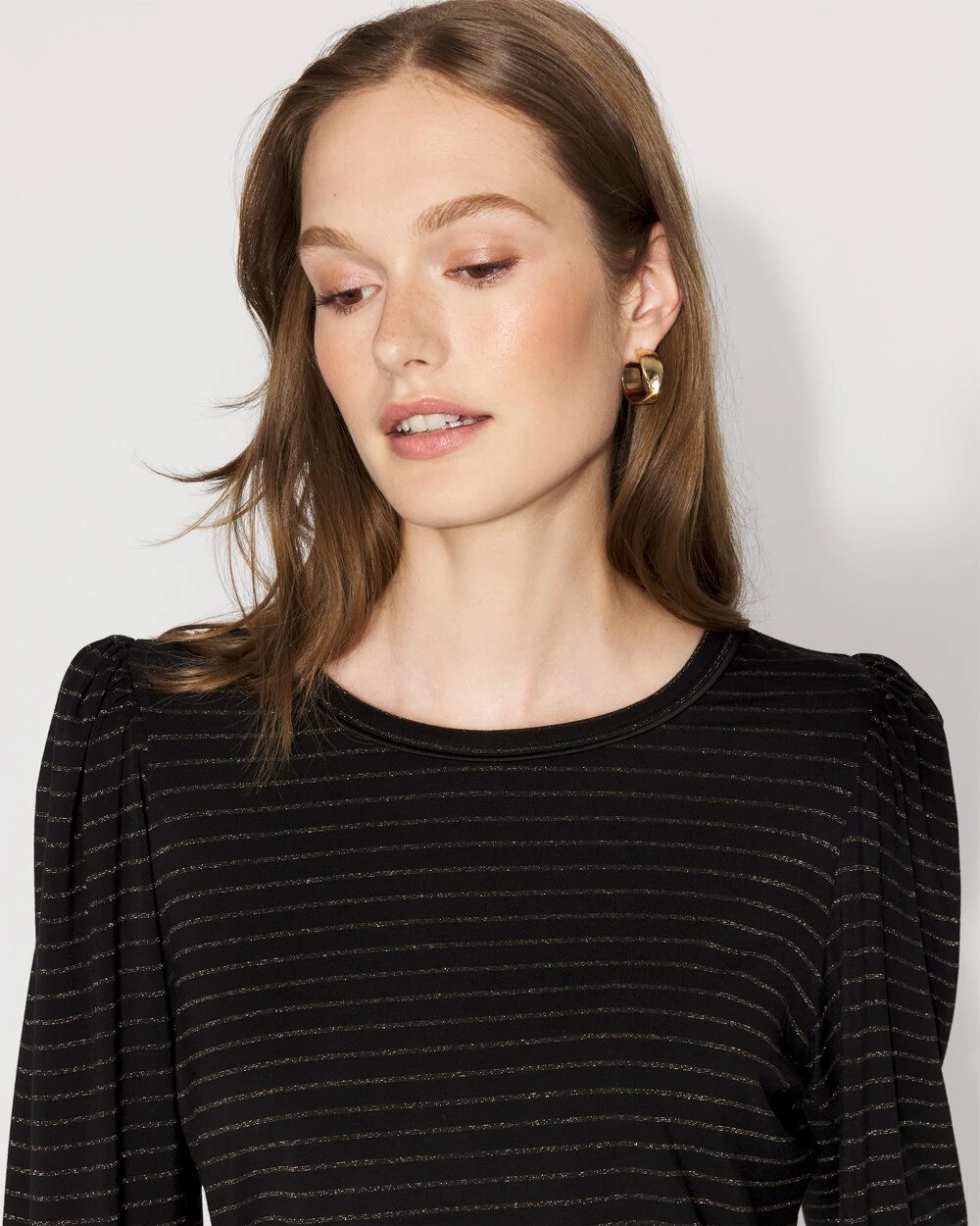 WHBM_Smocked20Cuff20LS20Tee_570395326_BLK007024_OF_ALT202.jpeg