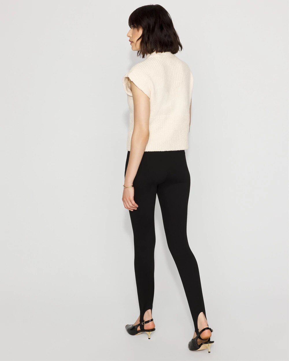 WHBM_Stirrup20Legging_570396444_BLK000001_OF_ALT201.jpeg