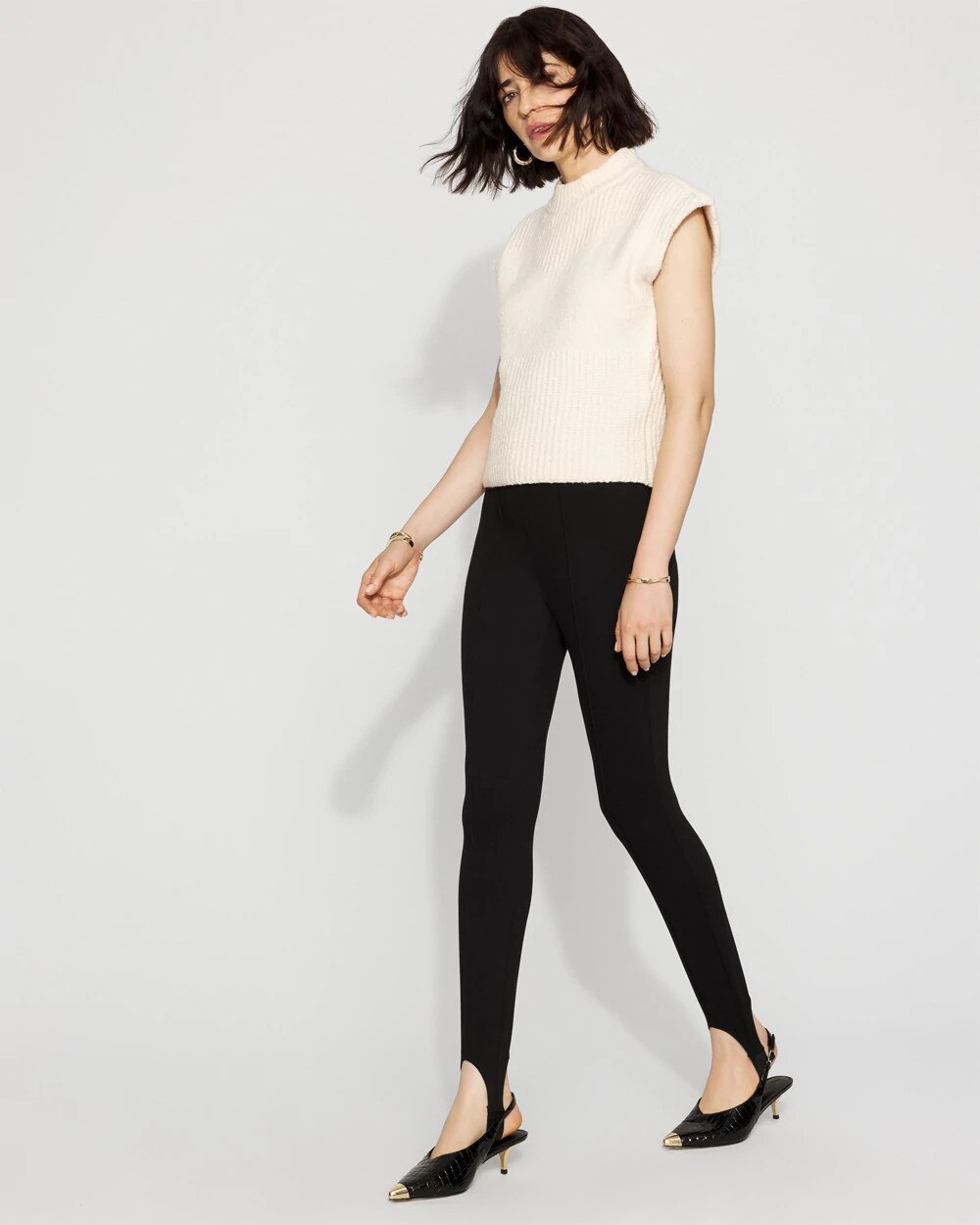 WHBM_Stirrup20Legging_570396444_BLK000001_OF_ALT203.jpeg