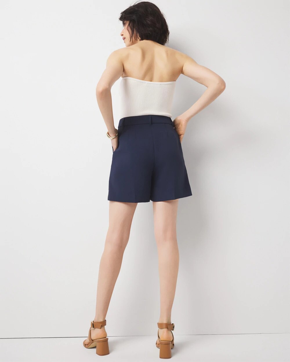 WHBM_Tailored20Crepe20Short_570389329_BLU001526_OF_ALT201.jpeg