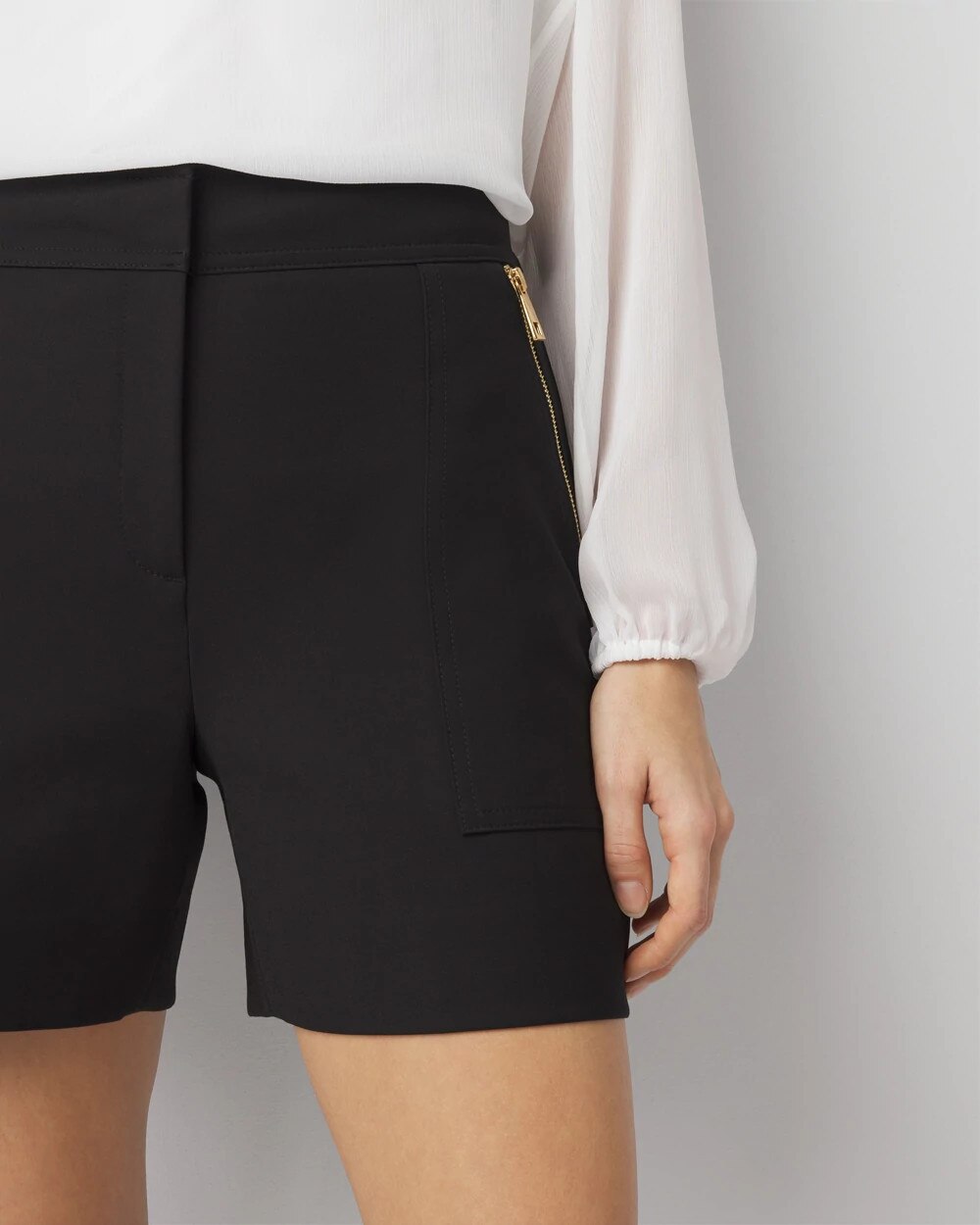 WHBM_Tailored20Zipper20Pkt20Short_570380833_BLK000001_OF_ALT202.jpeg
