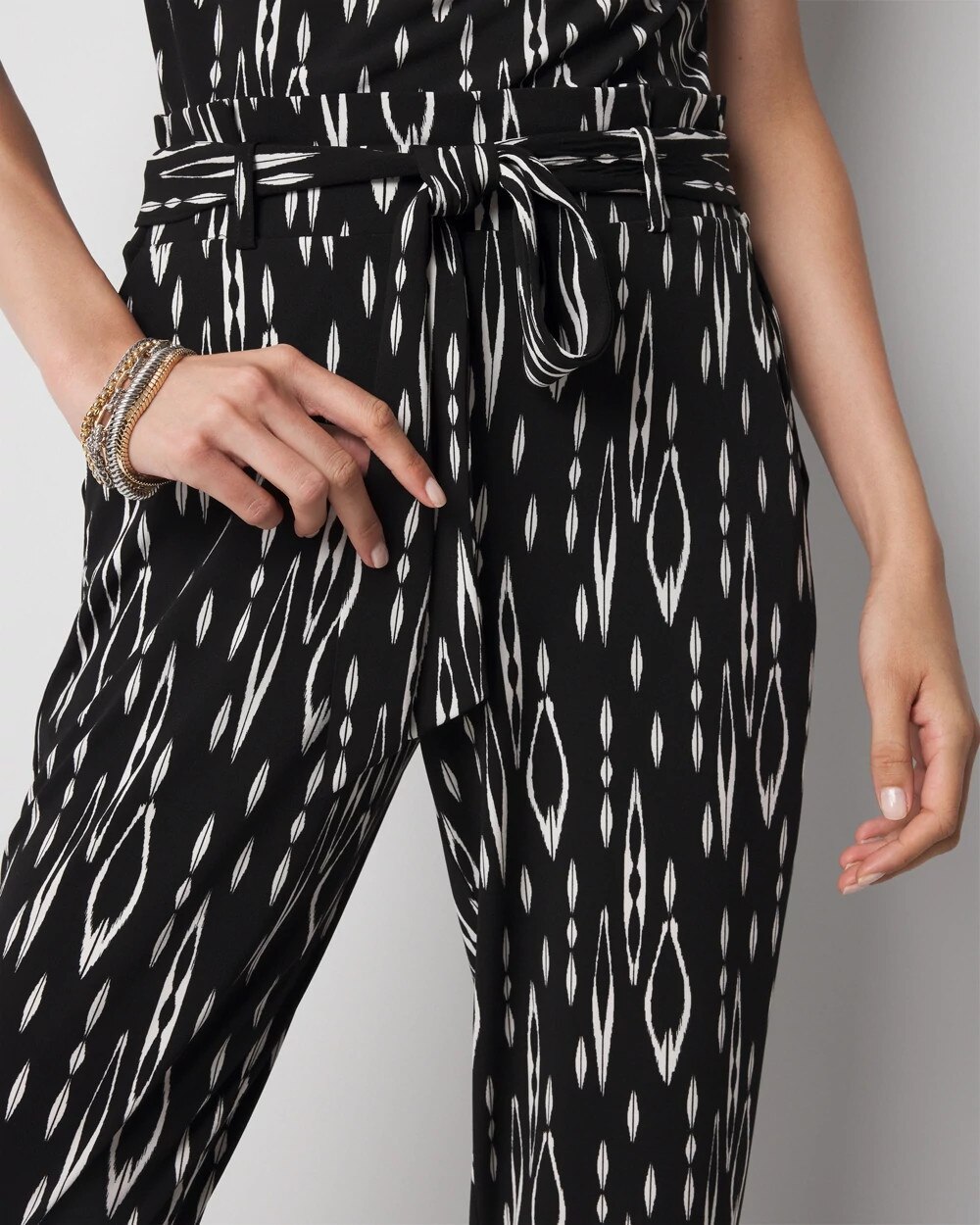 WHBM_Tapered20Printed20MJ_570392694_BLU006762_OF_ALT202.jpeg