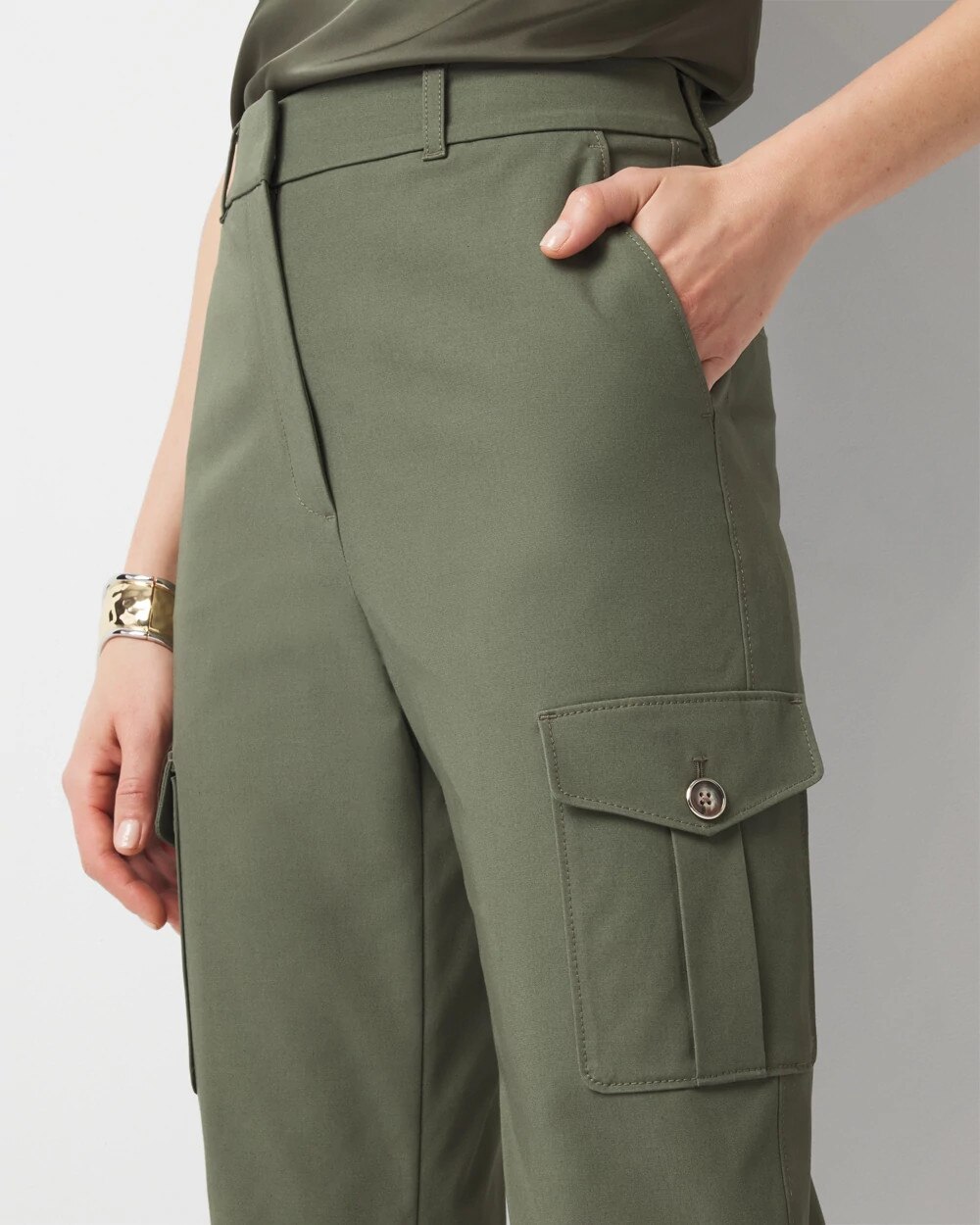 WHBM_Tapered20Utility_570385571_GRN002887_OF_ALT202.jpeg