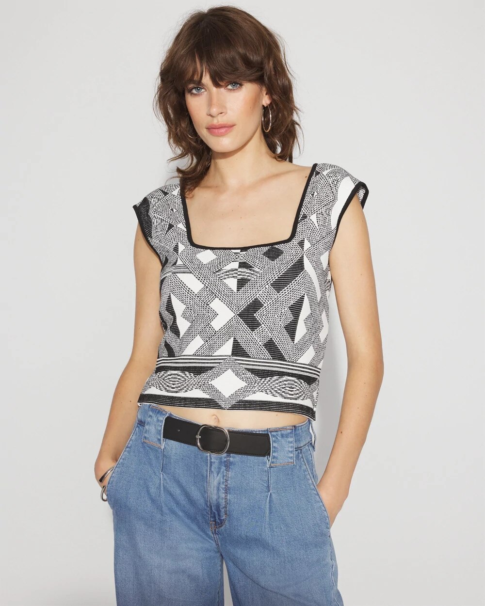 WHBM_WHBMFORME20BW20Cap20Slv20Tank_570394041_IVO007071_OF_MAIN-1.jpeg